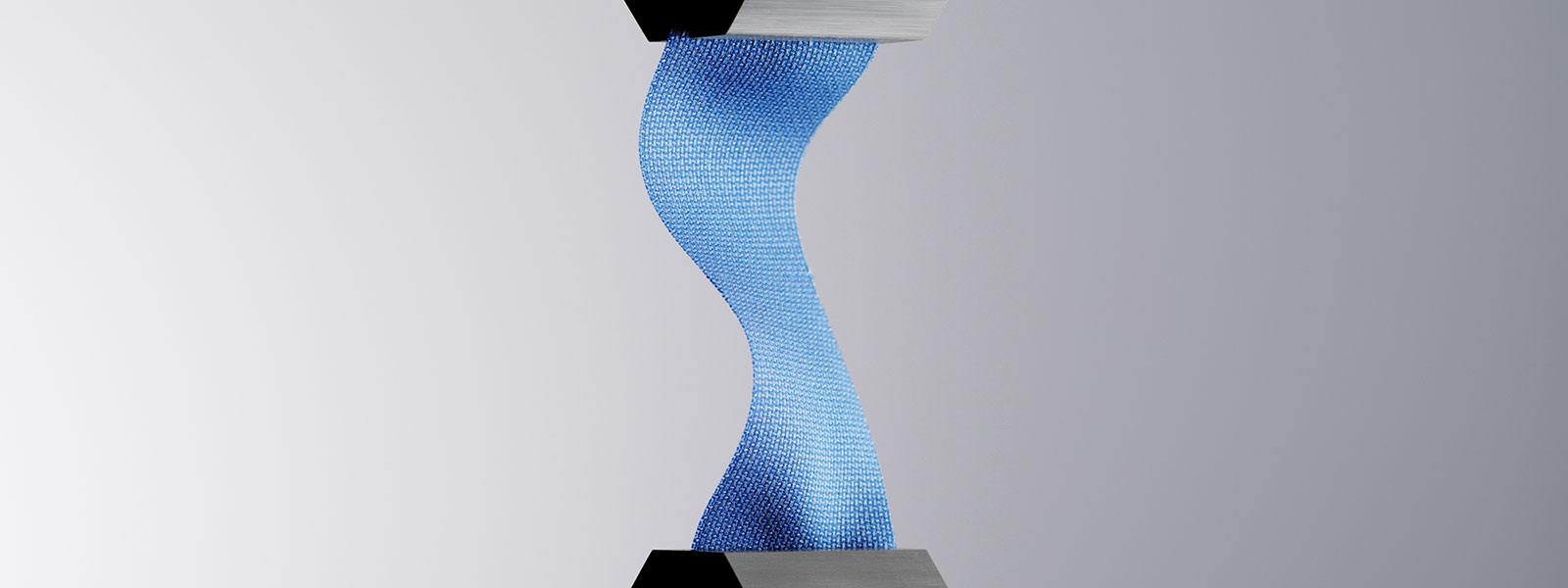 <h3 style="text-align: center;"><span style="color: #ffffff;"><strong>Unisciti al brand di tessile più conosciuto al mondo e scopri un’assistenza impareggiabile.</strong></span></h3>